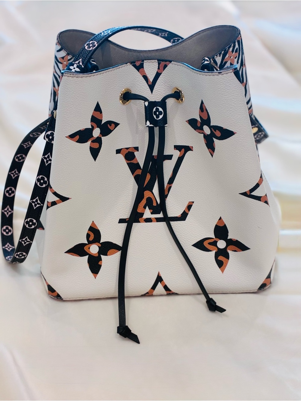 Louis Vuitton Limited Edition NeoNoe Jungle Monogram.